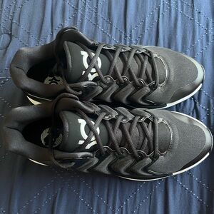 Nike Men's Black Athletic Shoes